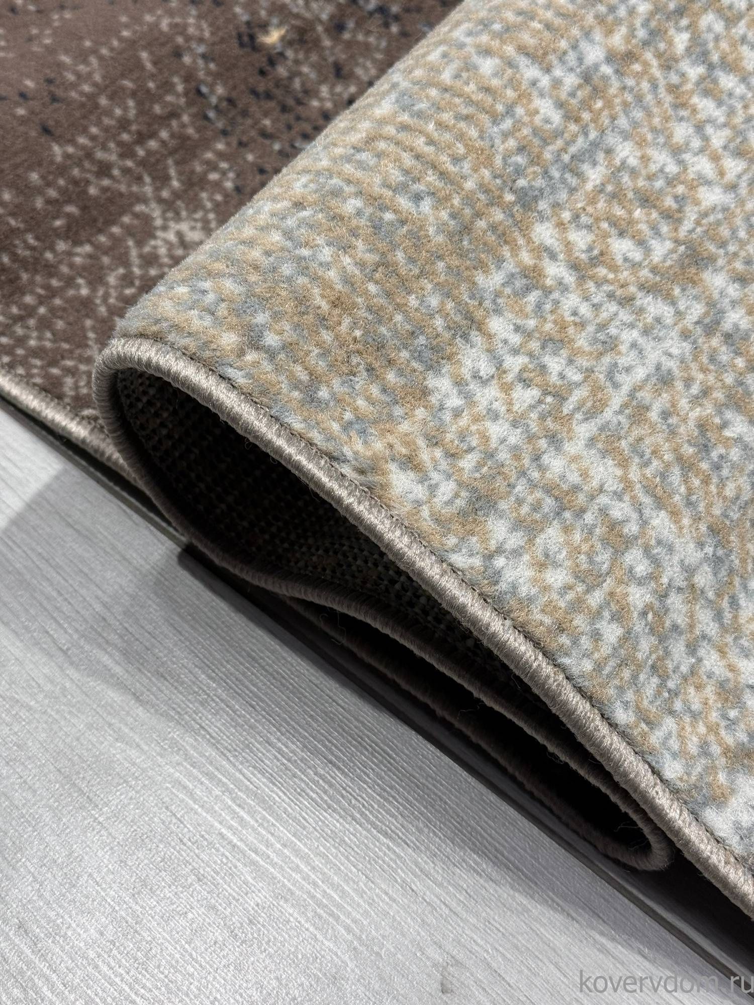 Ковер PRAGA 06052A BROWN / TOZ GRI