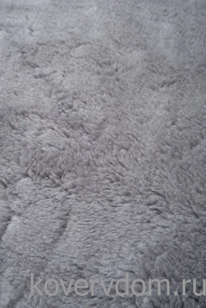 Ковер из искусственного меха Chic 1000A SILVER_5001 шкура Ковер из искусственного меха Chic 1000A SILVER_5001 шкура