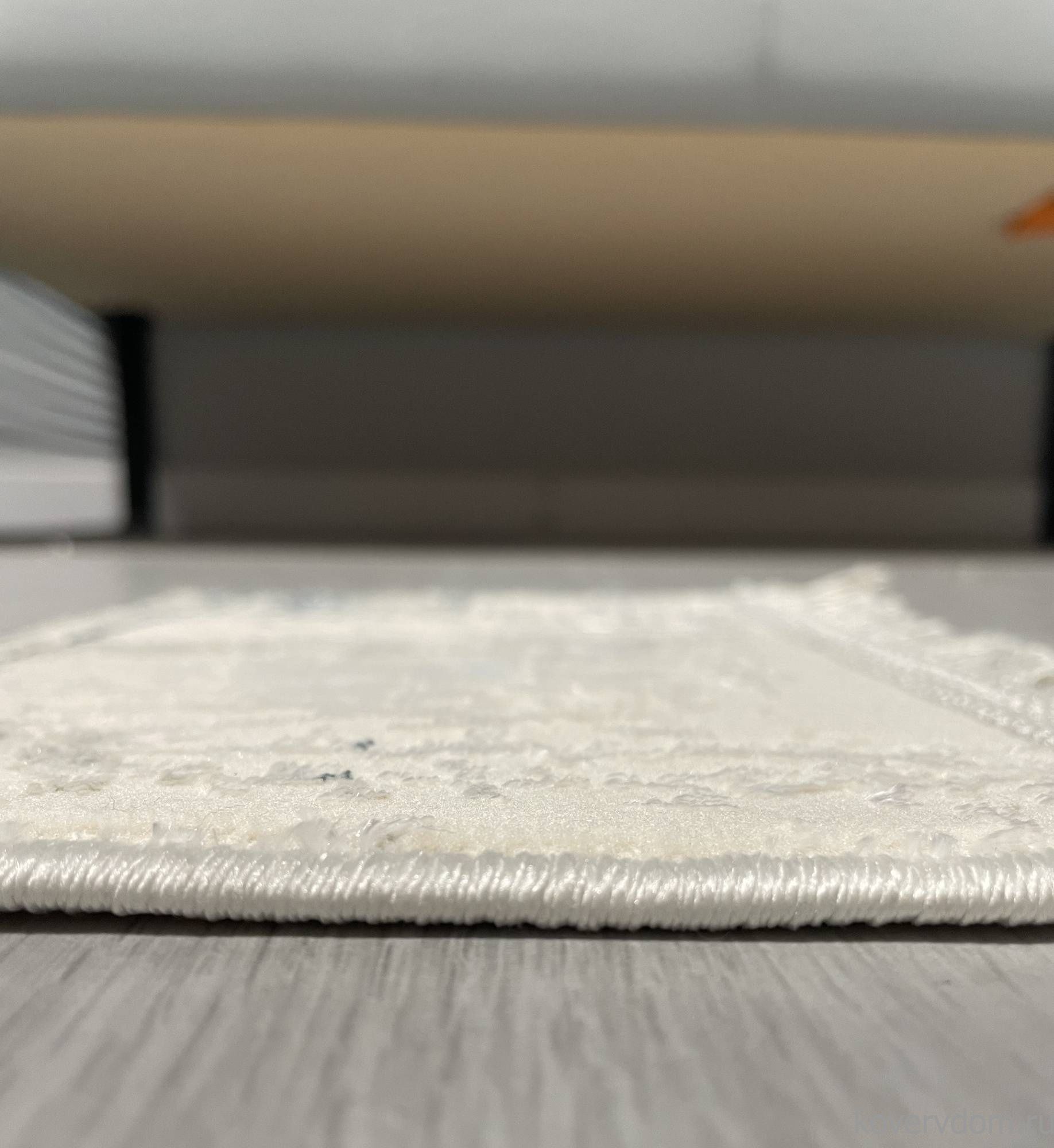 Ковер BALI 62747 075 GOLD